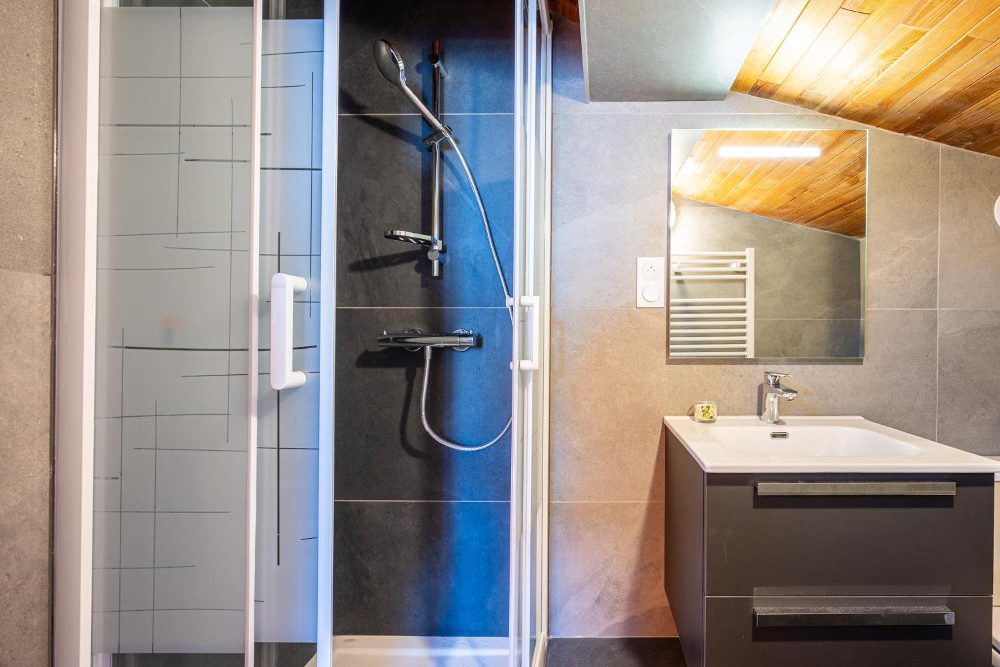 Chalet Les Aiguilles อัลบิเยซ์-มงต์รงด์ ภายนอก รูปภาพ