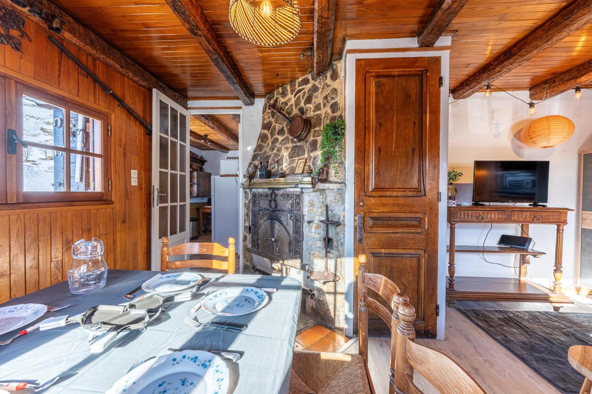 Chalet Les Aiguilles อัลบิเยซ์-มงต์รงด์ ภายนอก รูปภาพ