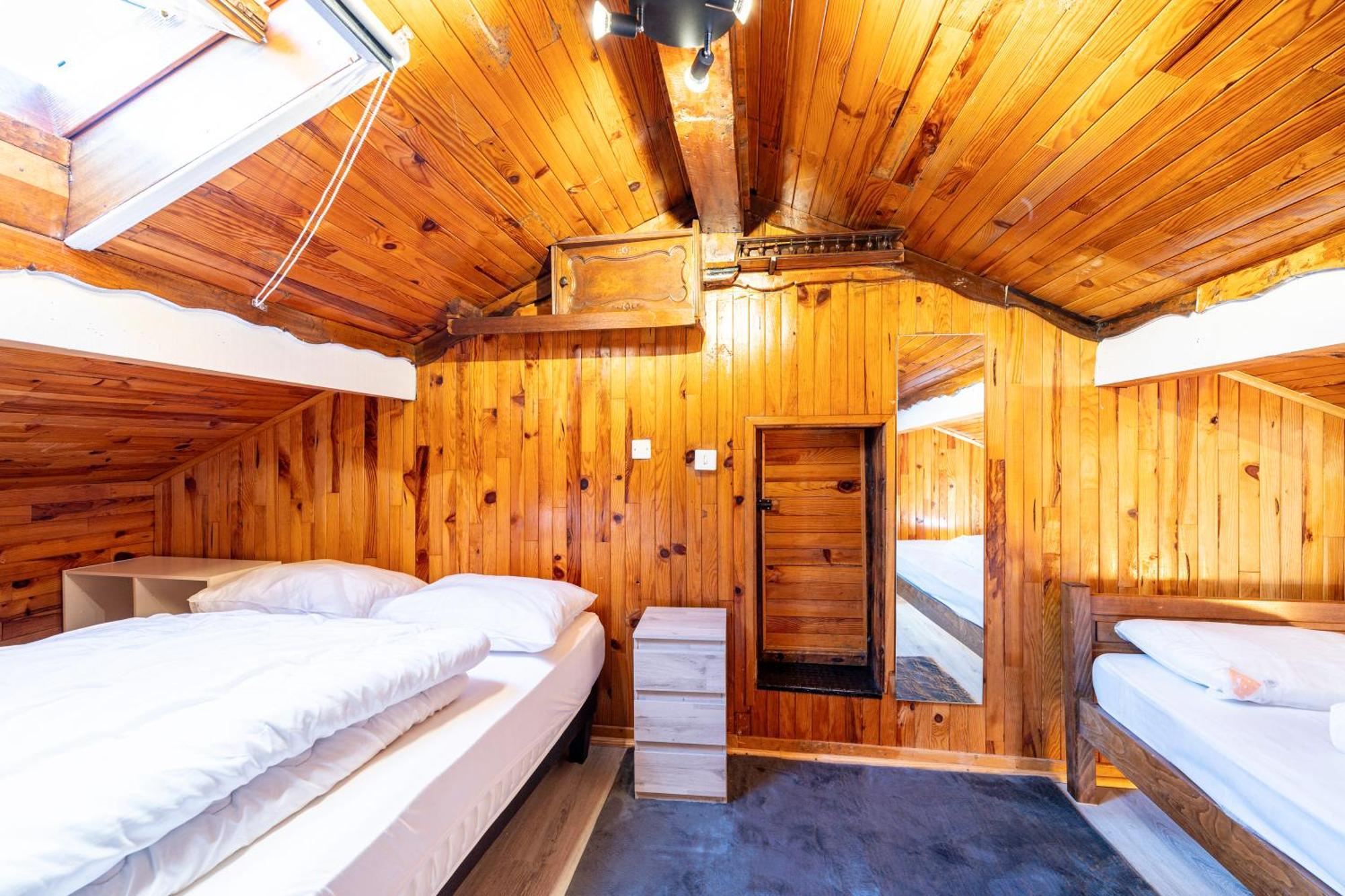 Chalet Les Aiguilles อัลบิเยซ์-มงต์รงด์ ภายนอก รูปภาพ