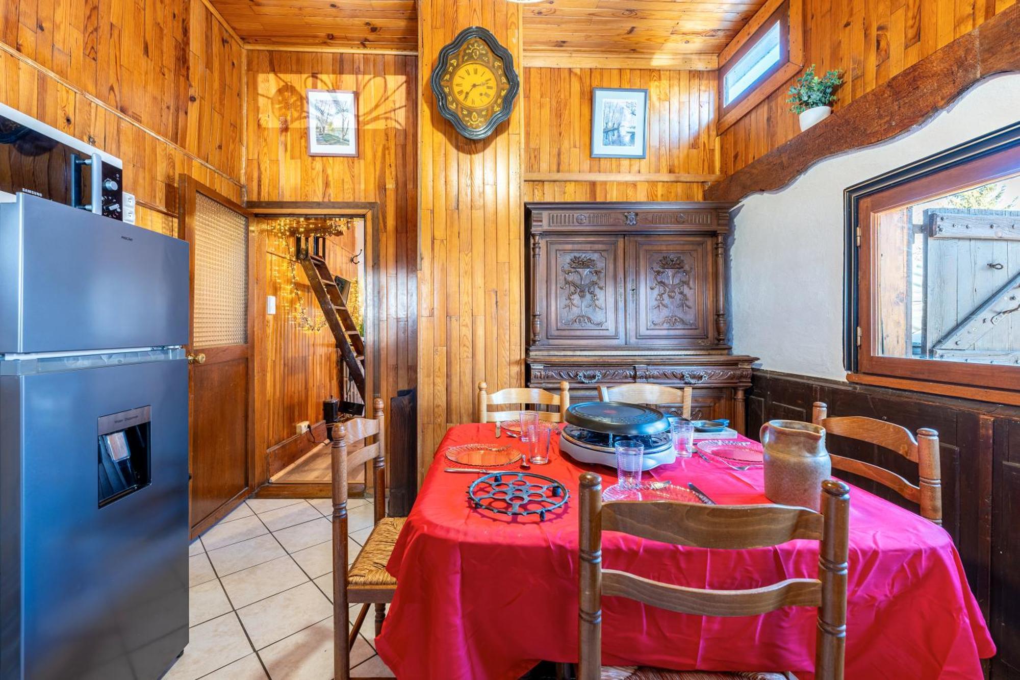 Chalet Les Aiguilles อัลบิเยซ์-มงต์รงด์ ภายนอก รูปภาพ